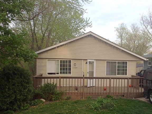2nd image of 1105 Barberry Ln