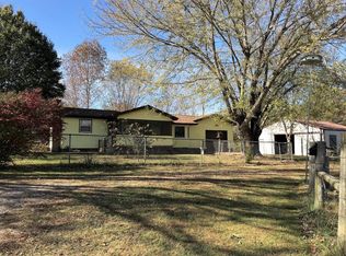 1147 County Road 5710, Willow Springs, MO 65793
