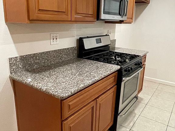 3rd image of 6141 Marbrisa Ave #6141D