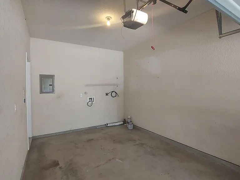 4916 Appleseed Ct — Photo 8