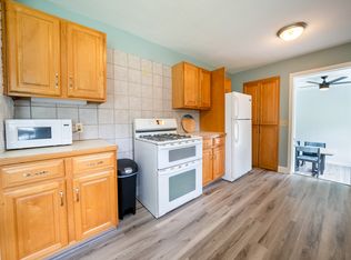 3566 Rood Rd, Norton Shores, MI 49441