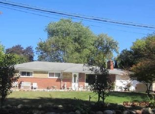 28048 Ridgebrook Rd, Farmington Hills, MI 48334