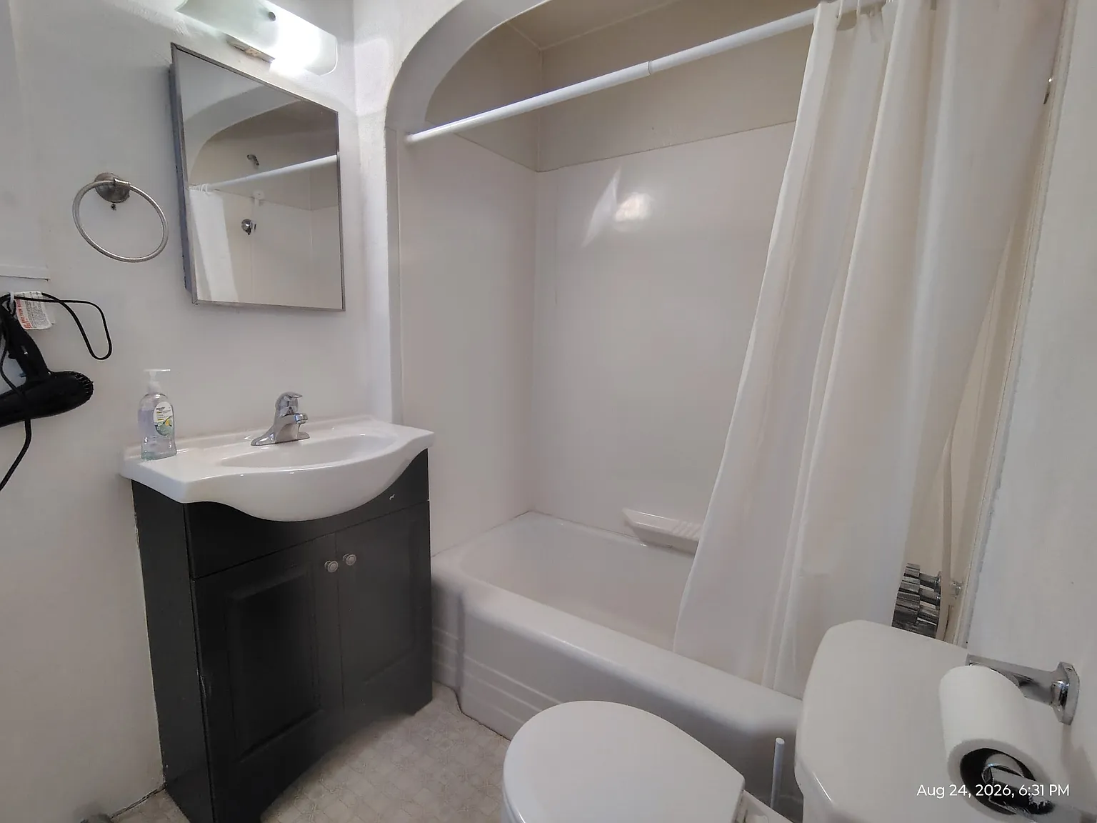 14 Jerome Ave — Photo 1