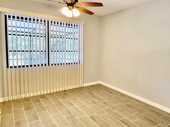 3rd image of 12120 De Leon Dr