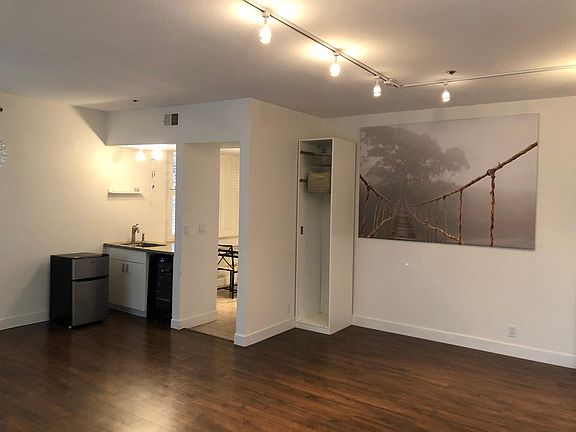 4th image of 800 N El Camino Real Unit 205