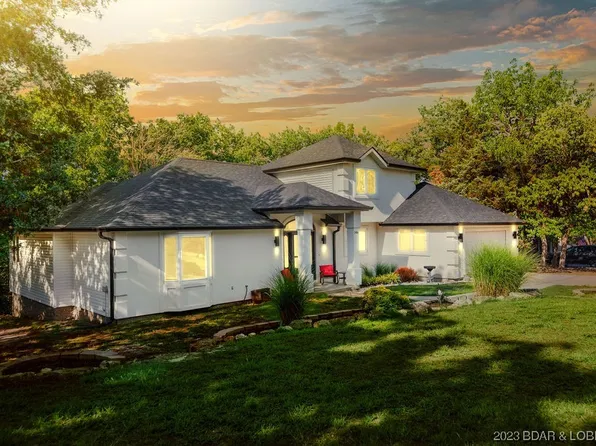 146 Black Hawk Dr, Lake Ozark, MO 65049
