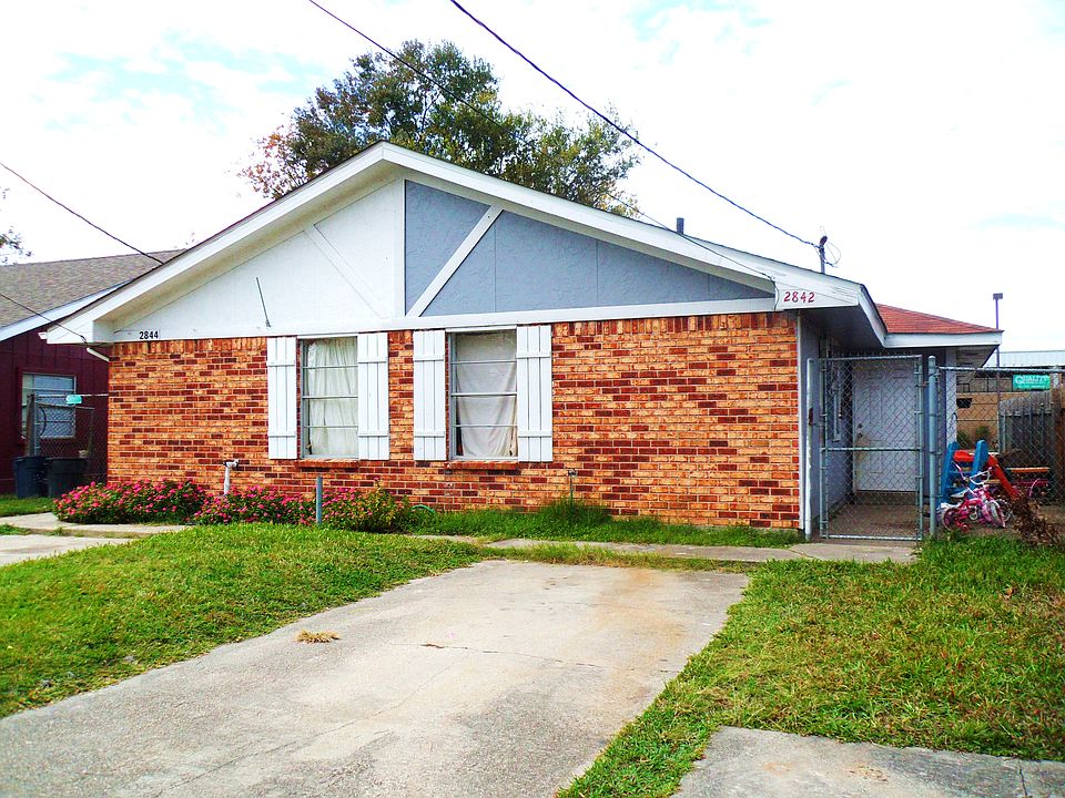 1st image of 2842 Barataria Blvd
