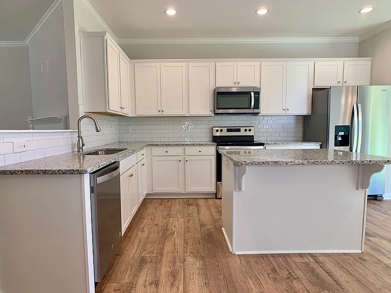 9 Chapman Ct — Photo 5