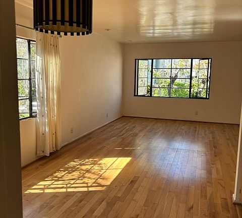 2nd image of 120 S Maple Dr APT D