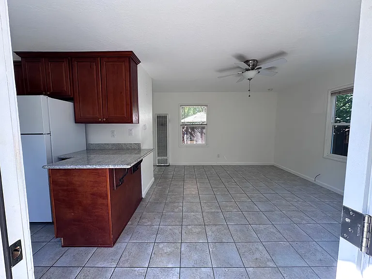 267 W Rincon Ave — Photo 3