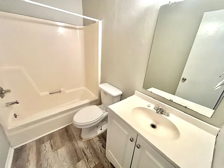 4523 Foster Ave SW — Photo 37