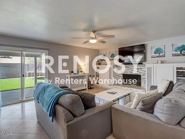 4145 W Danbury Dr — Photo 1