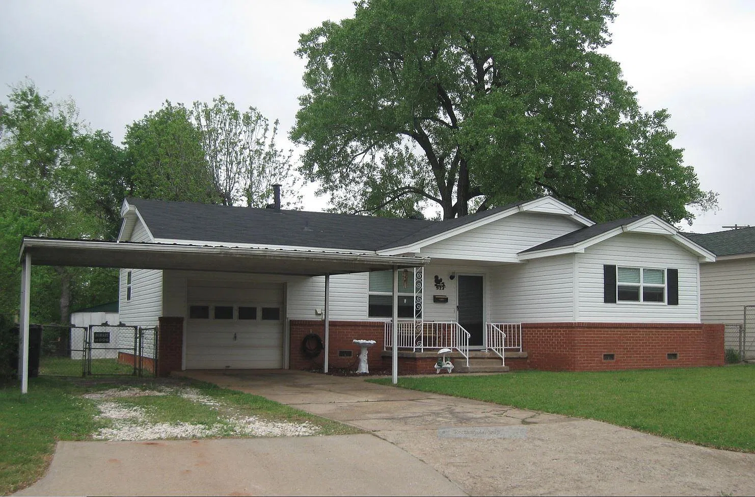 3 bed, 1100 sqft, $1,095 — Photo 1