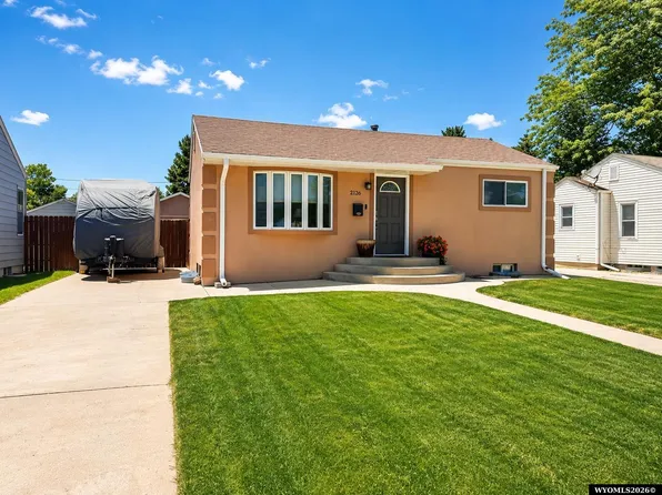 2126 E F St, Torrington, WY 82240