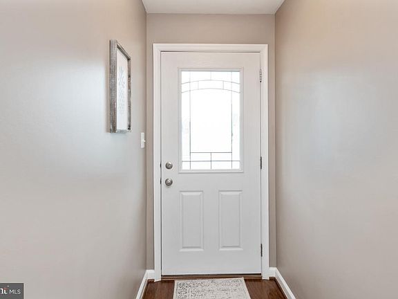 5th image of 9028 Randolph Cir