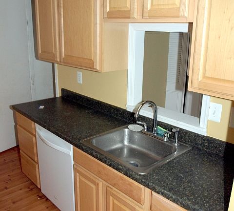 5th image of 424 West Ct #6B