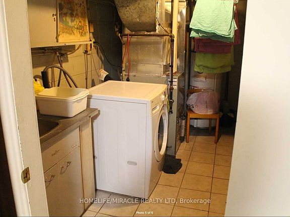 4th image of 3172 Weston Rd #Basement