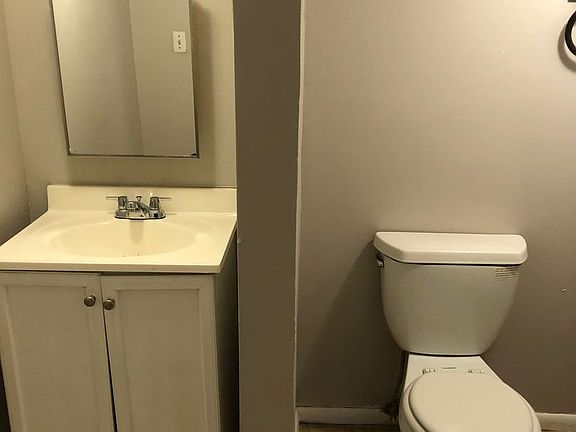 2nd image of 3705 Chicago Ave APT 1