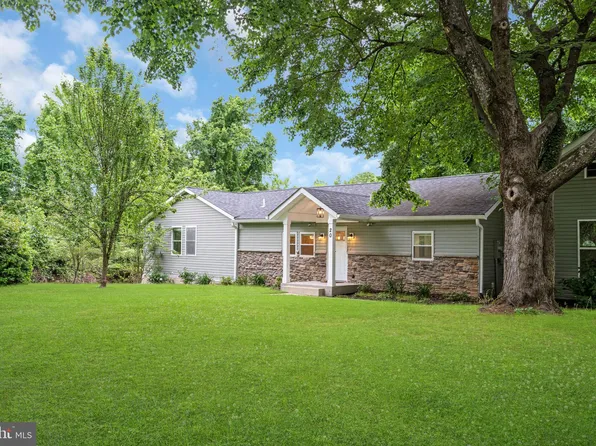 20 Hoyle Ln, Severna Park, MD 21146