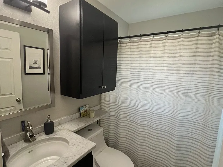 3009 Locke Ln — Photo 4