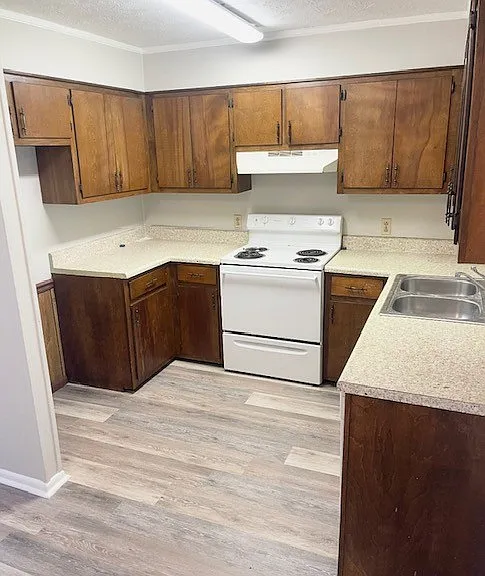 2208 Oleander Dr #1 — Photo 4