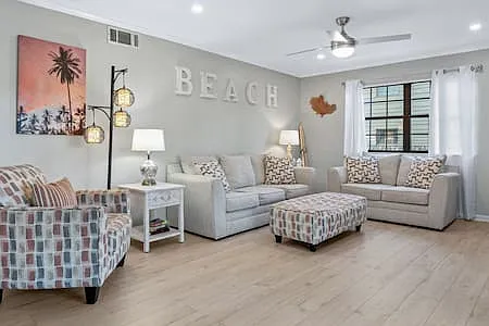488 Driftwood Bay N #97