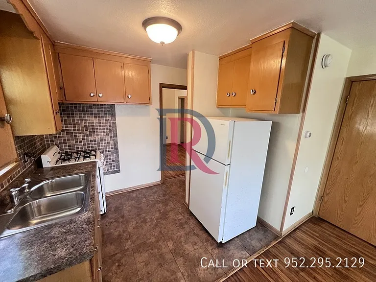 1907 Glenwood Ave #10 — Photo 2