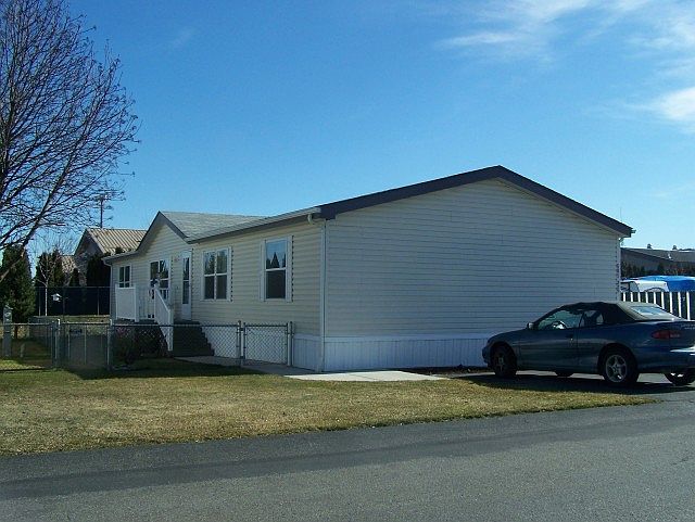 1st image of 685 N Lancelot Ln