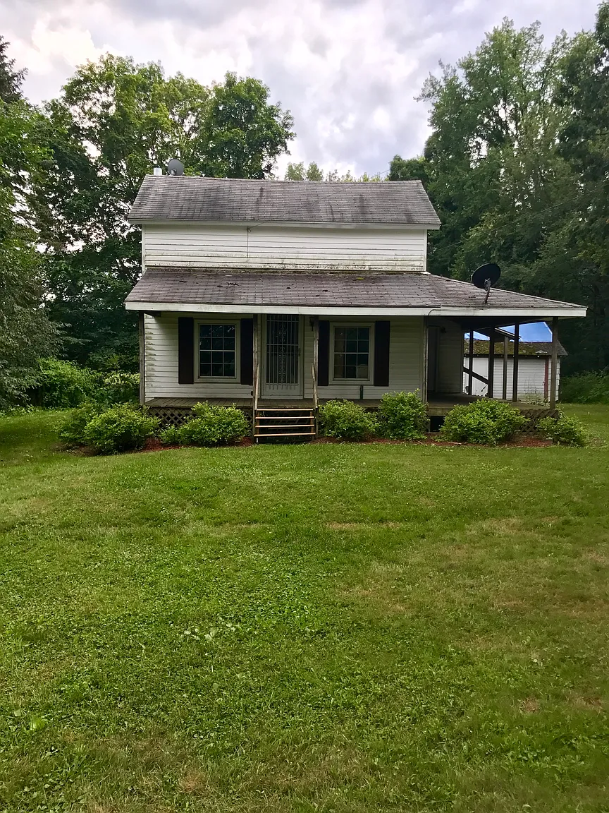 21364 H Dr S photo 1