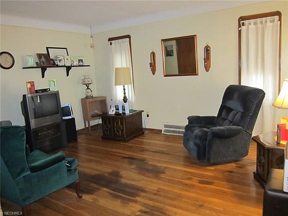 2nd image of 13909 Harold Ave