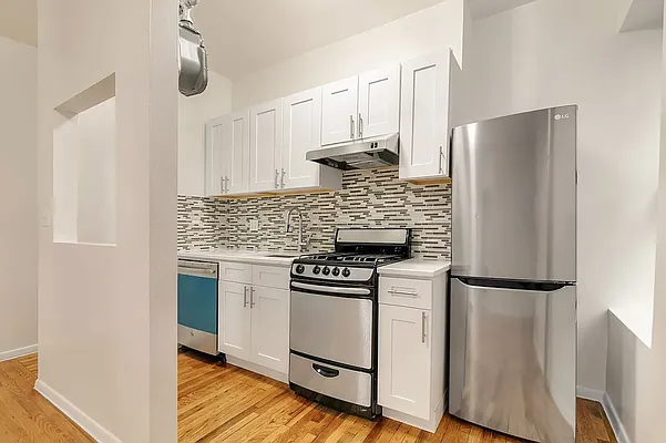 Rented by REAL New York | media 6