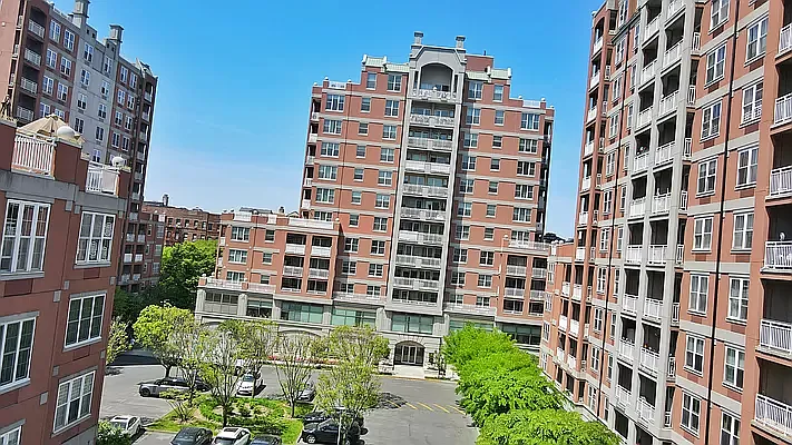 Sold by Golden Real Corp. | media 5