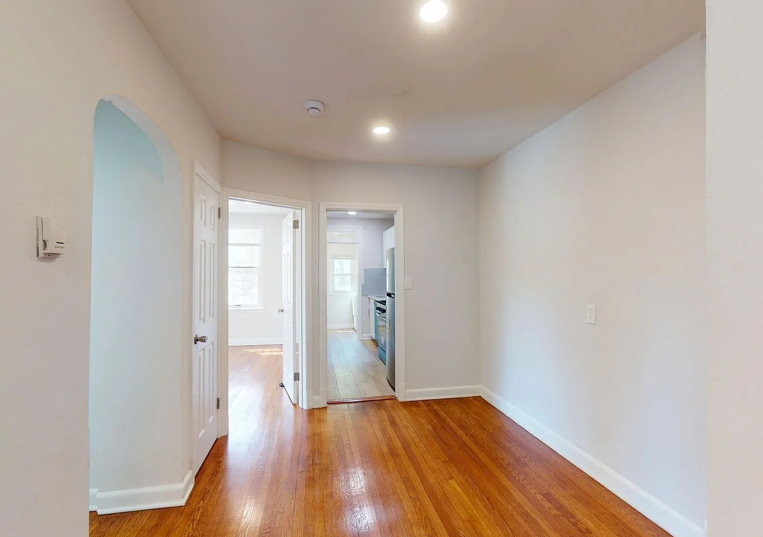 1549 Montana Avenue NE — Photo 4