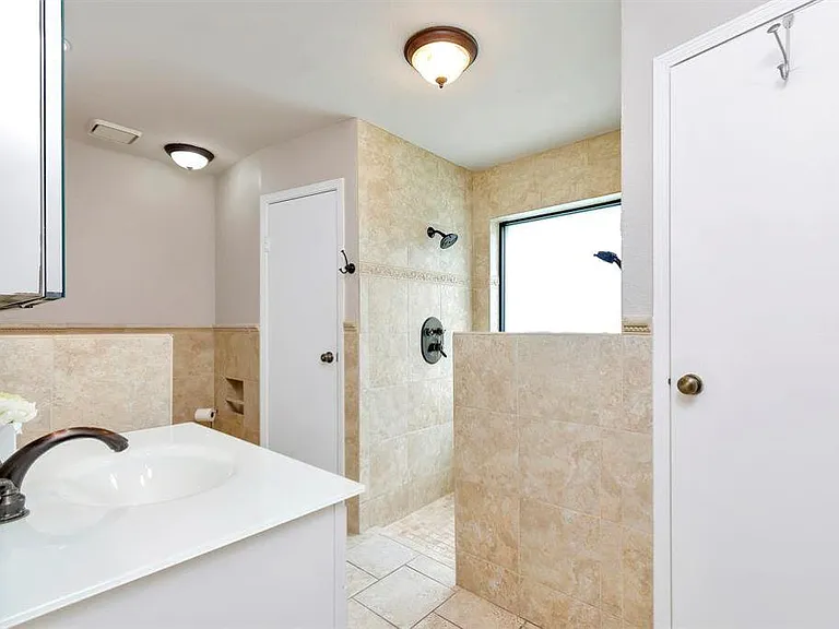 1802 Teton Dr — Photo 5