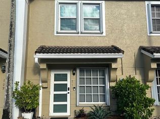 711 SW 122nd Ave, Pembroke Pines, FL 33025