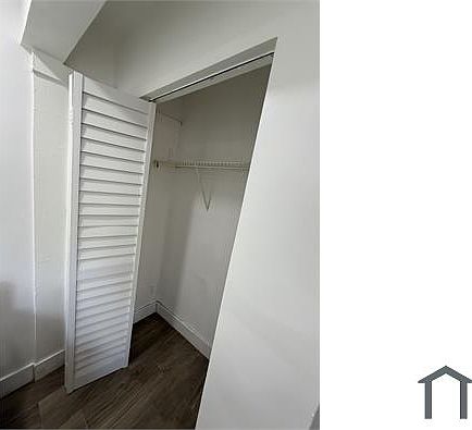 1st image of 6219 SW 30th St #3