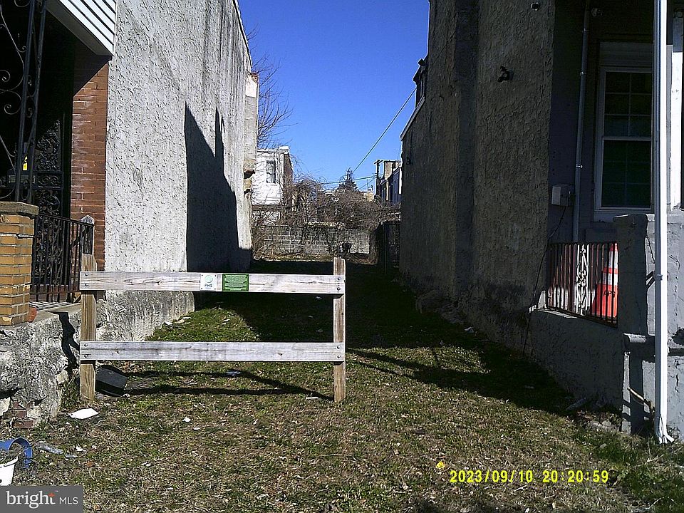 2nd image of 2107 W Westmoreland St