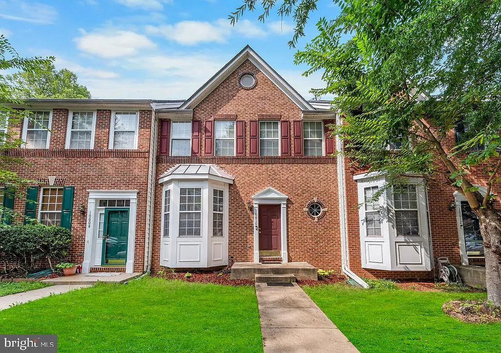 4 bed, 3.5 bath, 2332 sqft, $3,400 — Photo 1