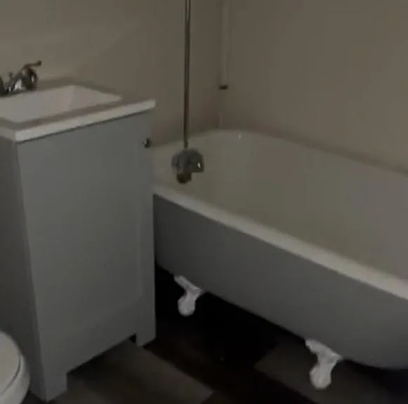 206 Guy Park Ave #2 — Photo 1