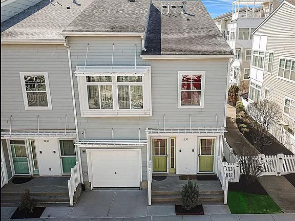 2nd image of 7311 Arverne Mews Dr #2