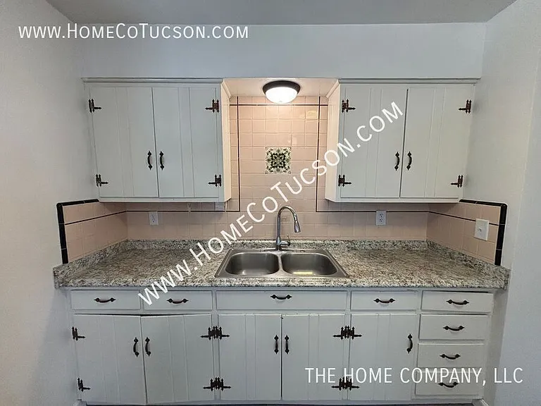 833 W Jacinto St — Photo 23