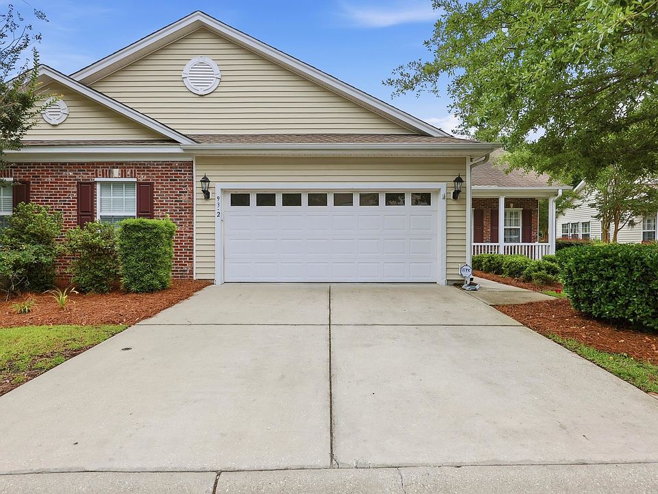 1st image of 93 Hidden Oaks Ct. #2