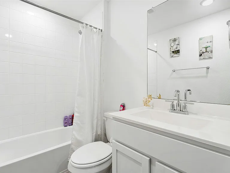 224 Sweetwater Creek Ln — Photo 17
