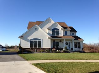 38 Sawgrass Ln, Lancaster, NY 14086