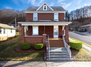 917 Mifflin St, Saxton, PA 16678