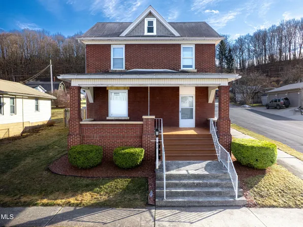 917 Mifflin St, Saxton, PA 16678