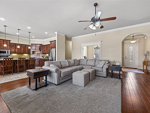 2nd image of 4601 W Langmead Dr