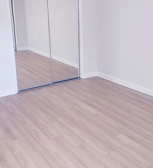 Encino Grand Manor — Photo 17
