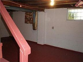 3rd image of 6111 Gladstone Blvd