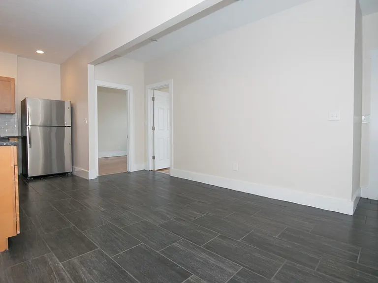 38 Brighton Ave #3D — Photo 3